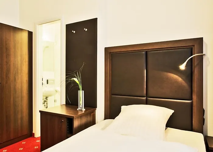 Hotel Centro National Frankfurt City, Trademark Collection By Wyndham 3*