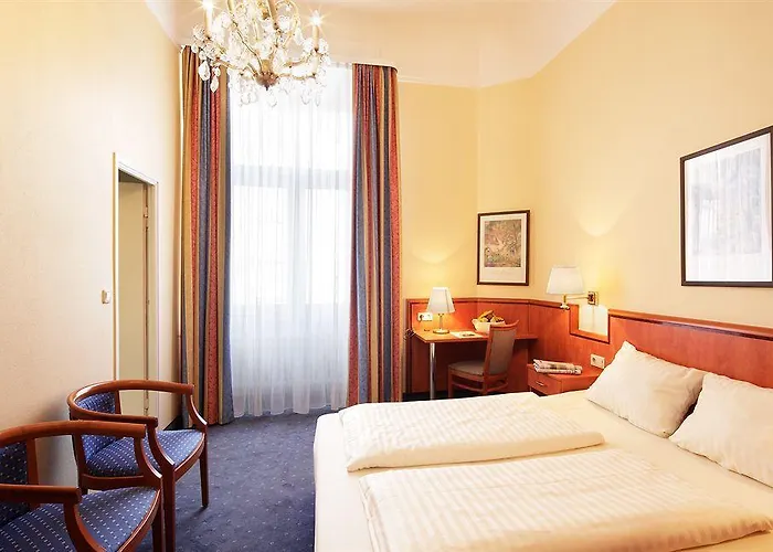 Hotel Centro National Frankfurt City, Trademark Collection By Wyndham 3*